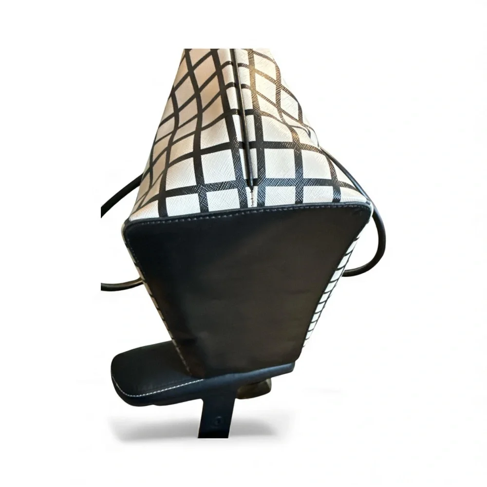 Kate Spade Black and White Checkered Tote Bag - Picture 4 of 8